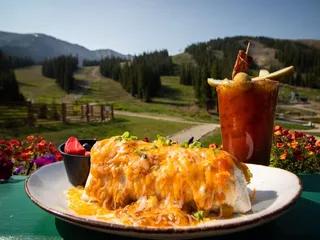 6th Alley Bar & Grill