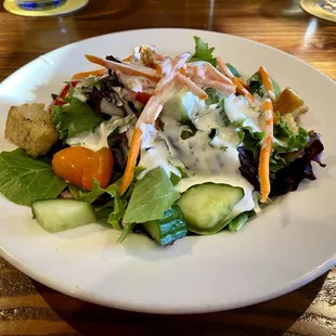 House salad with blue cheese dressing