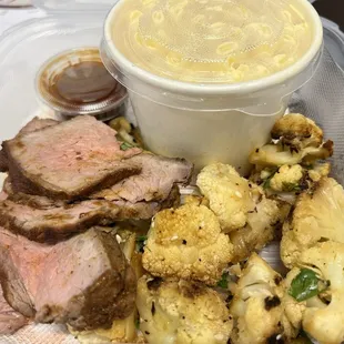 Tri Tip Plate with Mac and Cauliflower