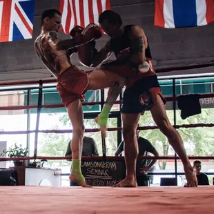 6 x World champ Lamsongkram visiting