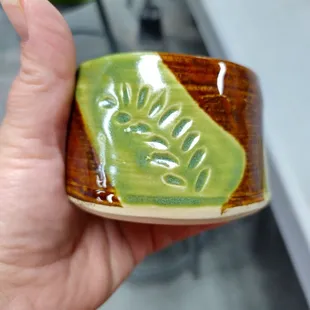 Green tea glaze with mirror black (didn't turn out)