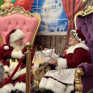 Storytime with Mr. &amp; Mrs. Claus