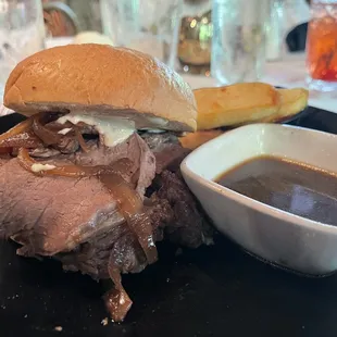 Prime rib sandwich