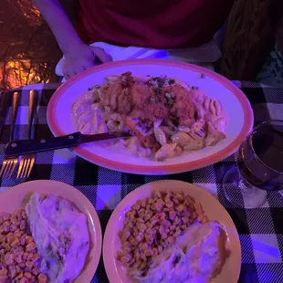 Rabbit pasta with Mashed Potatoes and Corn Maquechoux
