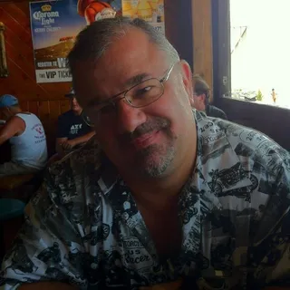 Bob L.