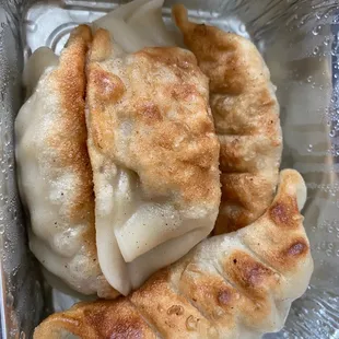 6 Pieces Beijing Pot Stickers