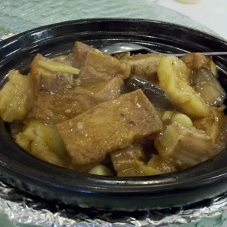 Pumpkin Seafood Tofu Clay Pot