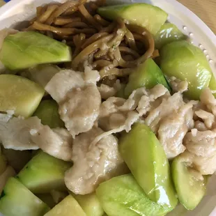 Chicken w/ zucchini and noodles