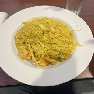 Singapore Noodles here are excellent.
