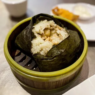 16. Mochi Rice with Dried Scallop &amp; Chicken