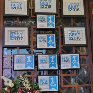 The various awards of - Jade Dynasty Seafood Restaurant.