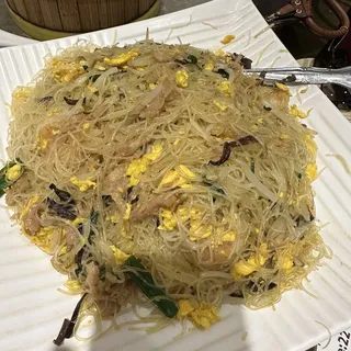 806. Pan-Fried Noodle with Shrimp