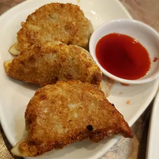106. Pan Fried Chicken Pot Stickers