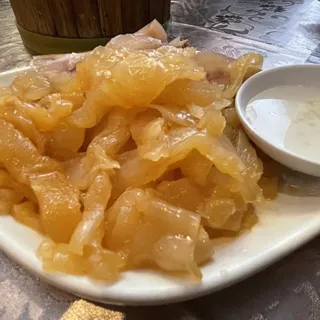 104. Jelly Fish with Sliced Pork Trotter