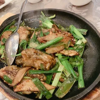 314. Sizzling Oysters with Ginger & Onion