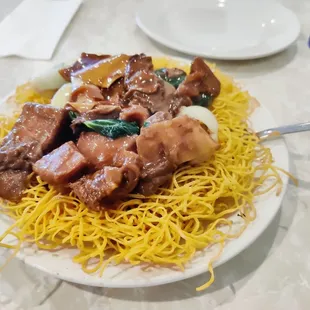 Beef stew pan fried noodles