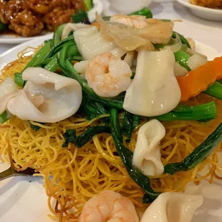 Fish & Vegetables Fried Noodles