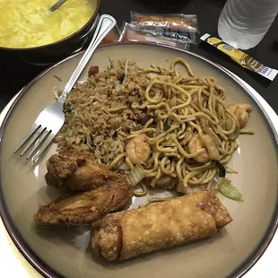 Pork Egg Roll Chicken Wings (4) Egg Drop Soup