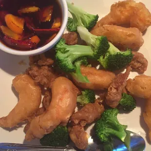 Tangerine Double ! Nice and crispy chicken and shrimp. Got the sauce on the side. Wish there was more for the price.
