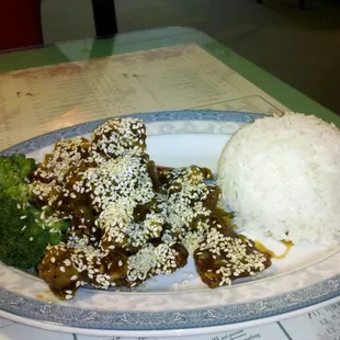 Lunch crispy sesame beef