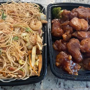 Pancit and non-spicy General Tso chicken