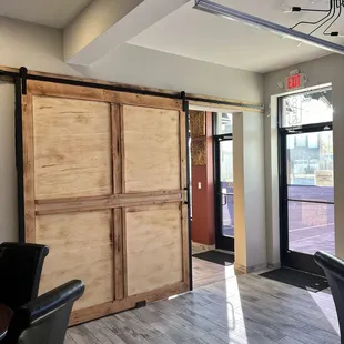 Barn door!