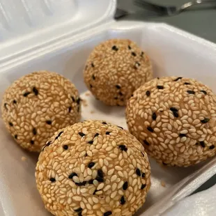 262. Sesame Ball with Red Bean Paste