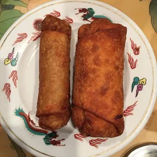 Egg roll with the combination plate vs. their traditional egg roll appetizer