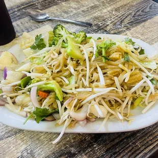 Veggie vegan Pad Thai: caution - there&apos;s no Pad Thai sauce . Oh well...