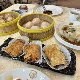 Siu Mai, Shrimp Dumpling (Har Gow), Deep Fried Bean Curd Roll w/ Shrimp, Poached Beef Tripe