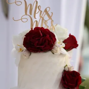 Wedding cake flowers
