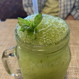 Mint lemonade