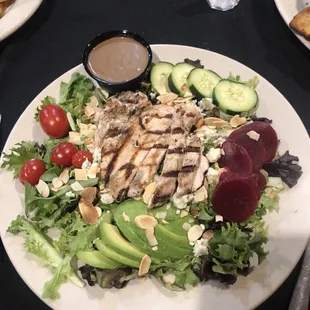 Salad with grilled chicken