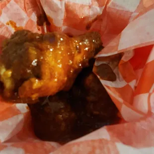 poultry, chicken wings and fried chicken, bbq wings, fried chicken, food, chicken wings, fried chicken wings, chicken, bbq chicken