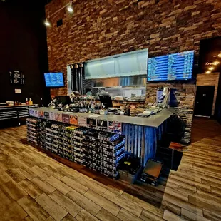 The order counter in front of the kitchen.
