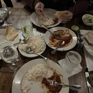 Tikka Masala + Garlic Naan + Margarita + Gin Tonic