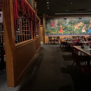 Very clean inside with a nice quiet vibe