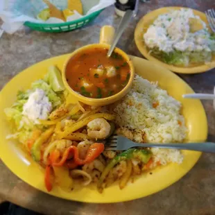 Grilled shrimp... Oh yeah you have to order tortillas separate...