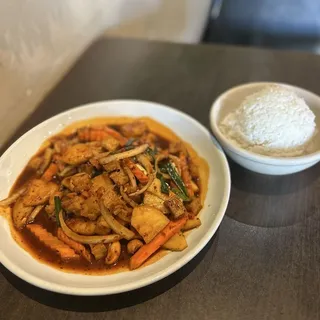 E4. Spicy Cashew Fever