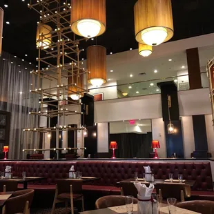 Interior dining room and decor