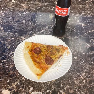 Pepperoni pizza