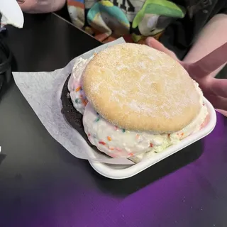 Cool Cookie Sandwich