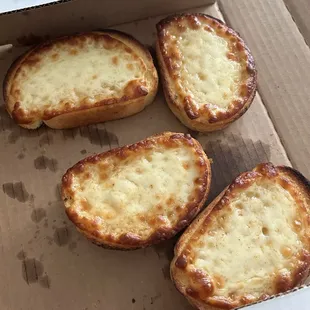 Garlic Provolone Cheese Toast