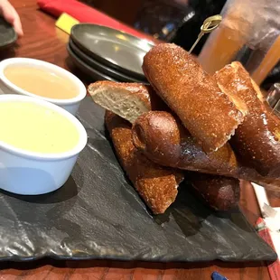 Delicioso, but not complimentary