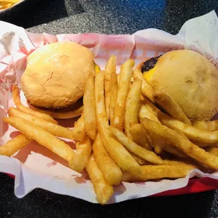Cheeseburger sliders