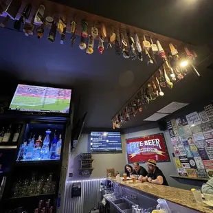 25 beers on tap!!! $15.15 for a short &quot;garage mango hef&quot;