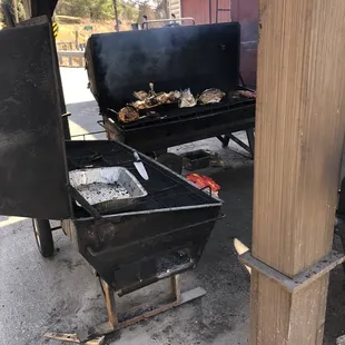 a bbq with a grill on it