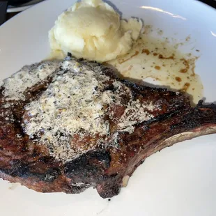 9&apos;22 - ribeye cooked perfectly, but wouldn&apos;t have the bland garlic mashed potatoes.