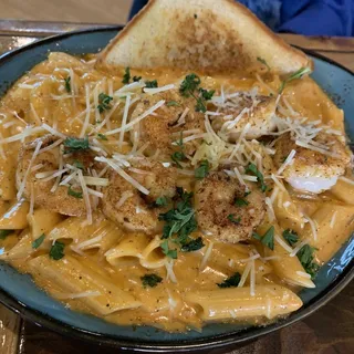 Spicy Shrimp Pasta in Tomato Cream Sauce