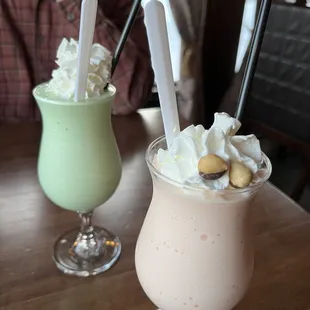 Grasshopper and Pink Squirrel for a wonderful ending to a great dinner